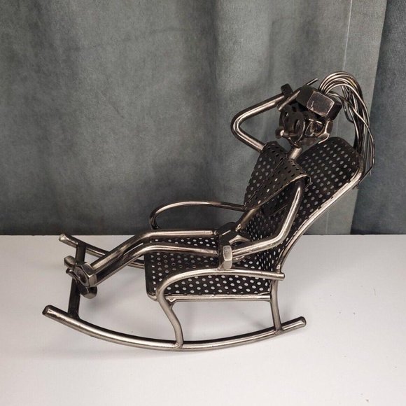 Nuts & Bolts Sculpture Woman in Rocking Chair on Phone STEELMAN24 Hinz & Kunst - Picture 2 of 9